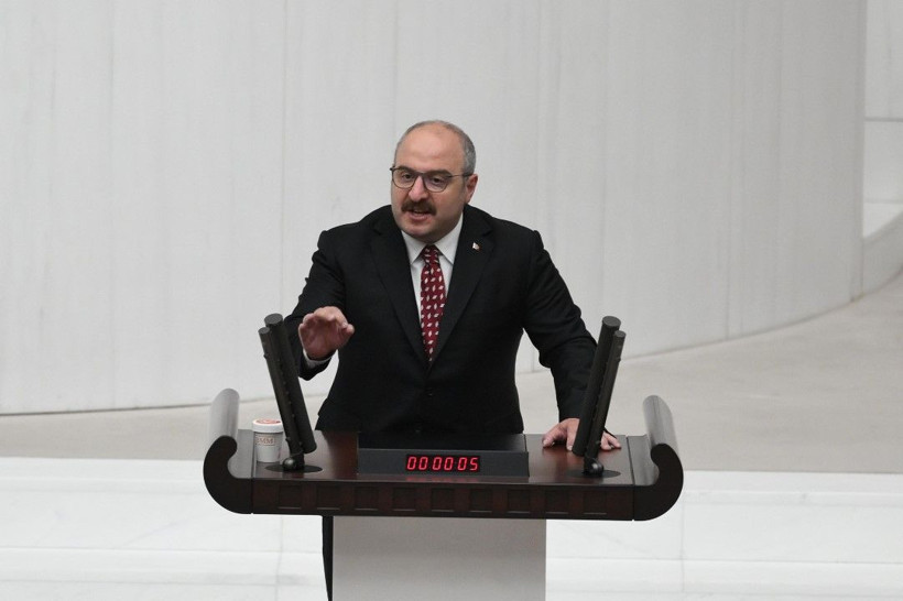 TBMM'de 'derisi kalın' ve 'temas' gerginliği - Resim: 8