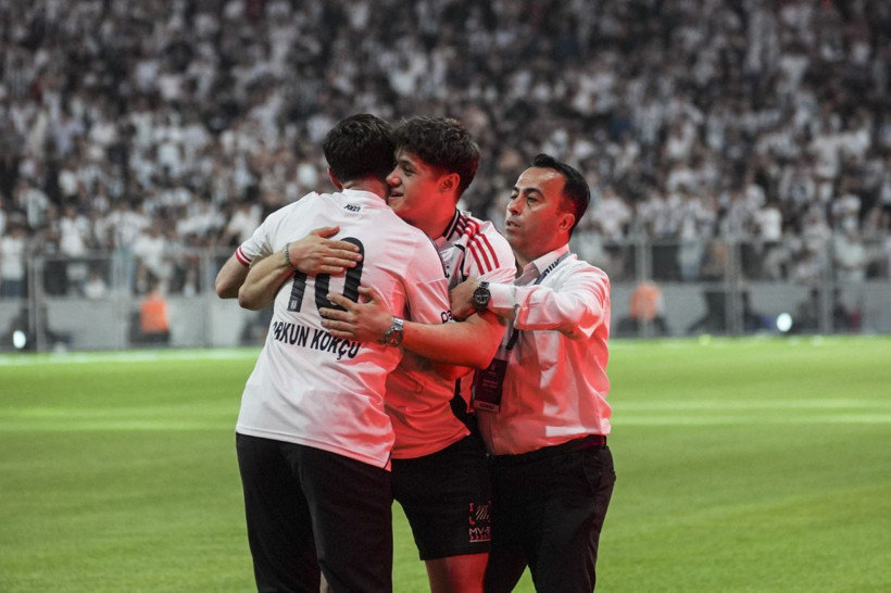Orkun Kökçü imzayı attı, Beşiktaş taraftarından tek bir şey istedi - Resim: 12