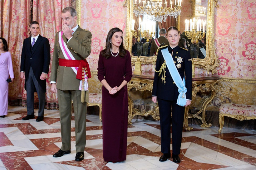 Veliaht Prenses'e Onur Ödülü kriz çıkardı - Resim: 7