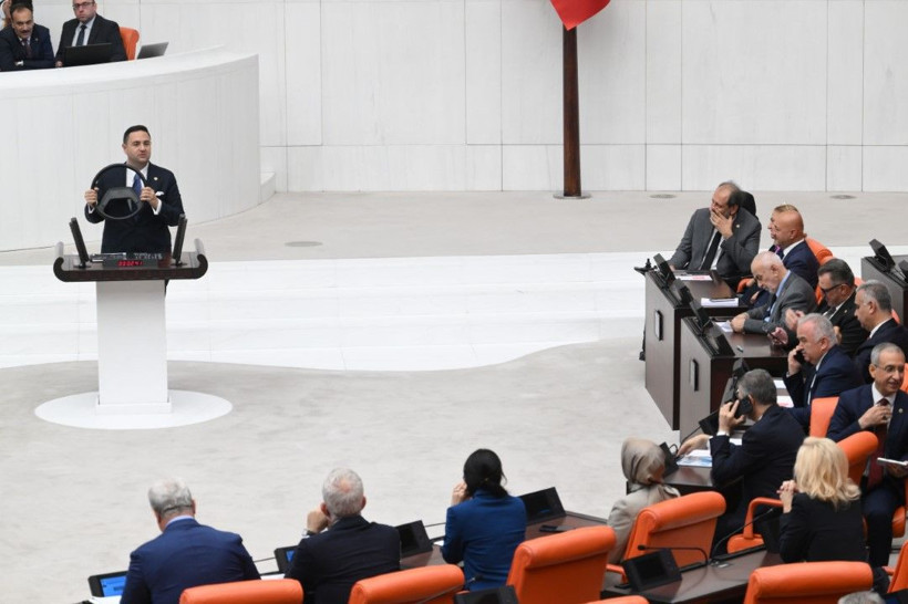 CHP’li Akdoğan’dan direksiyonlu protesto - Resim: 4