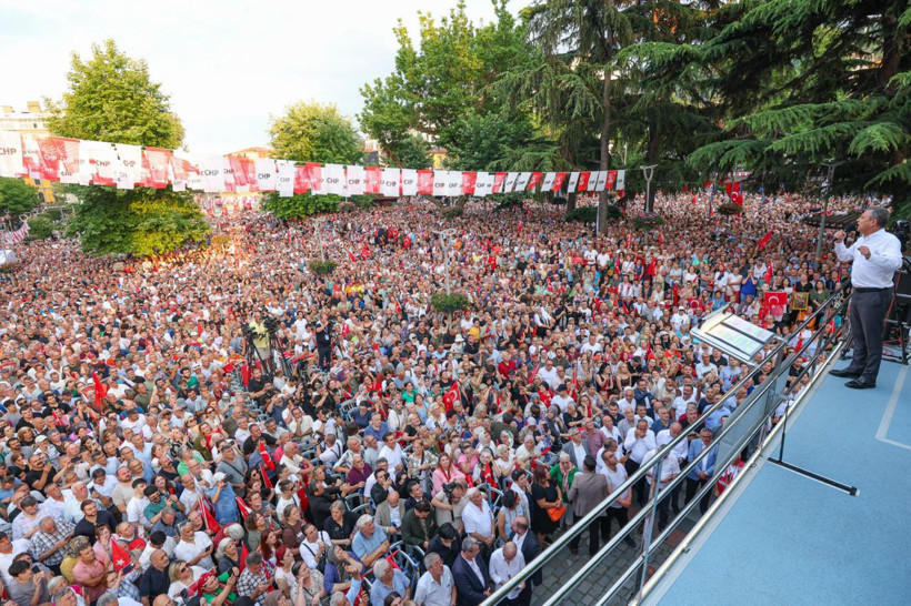 Özgür Özel, 'gecenin sürprizi' diyerek anket sonuçlarını açıkladı - Resim : 4