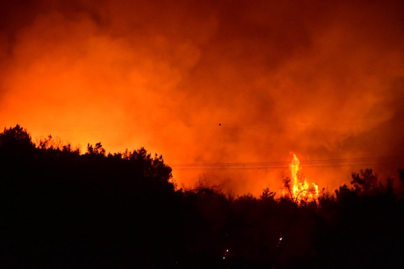 İzmir'deki yangından yürek yakan görüntüler - Resim: 5