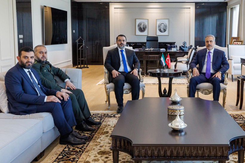 Fidan, Suriyeli mevkidaşıyla görüştü: YPG oyunbozan rolünde - Resim : 2