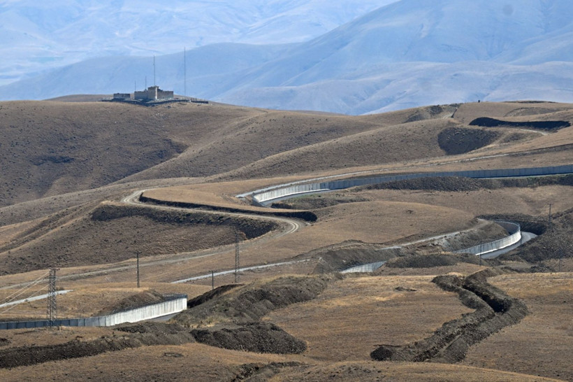 İran sınırındaki duvar 200 kilometreyi aştı - Resim: 7