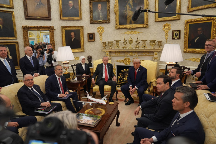 Erdoğan’ı Beyaz Saray’da ağırlayan Trump: Yaptırımları hemen kaldırabiliriz - Resim : 3