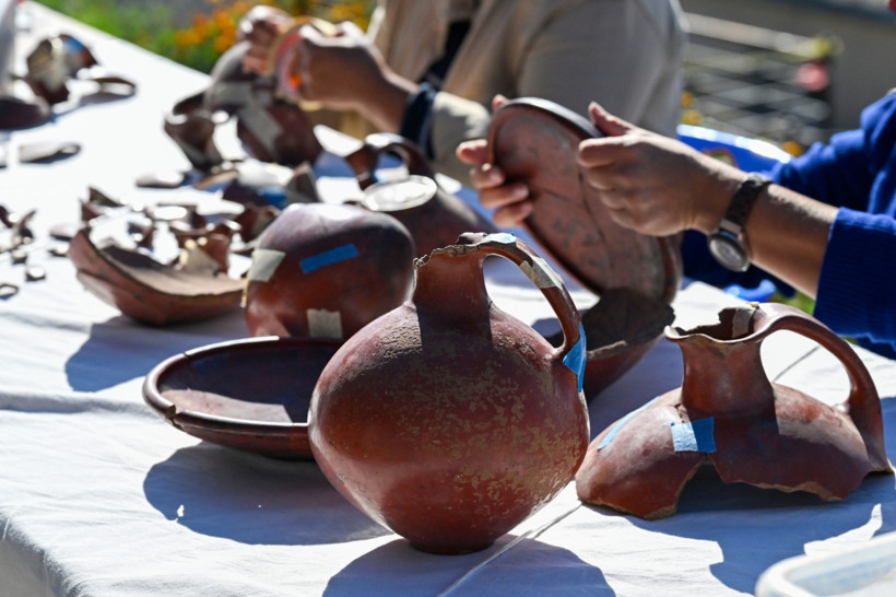 Binlerce yıllık yapboz: Urartu seramikleri Ayanis Kalesi’nde tek tek birleştiriliyor - Resim : 2