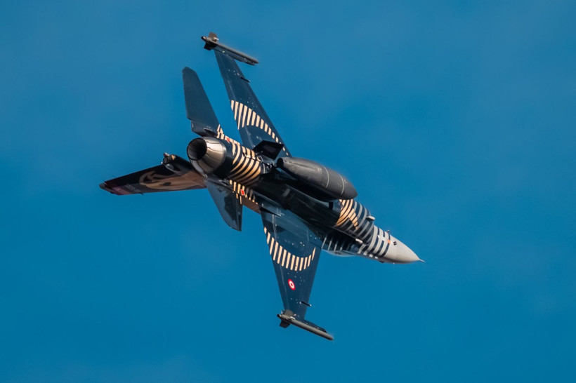 SOLOTÜRK Ata'sını selamladı - Resim: 4