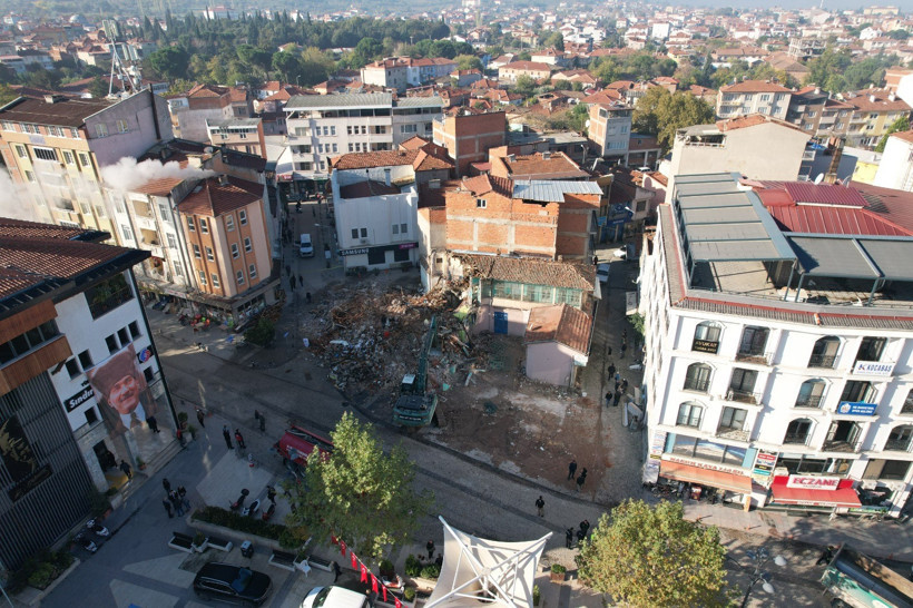 Sındırgı’da deprem bölgesi sisle kaplandı - Resim : 1