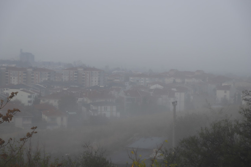Edirne’de sabah sis bastı: Göz gözü görmedi - Resim : 1