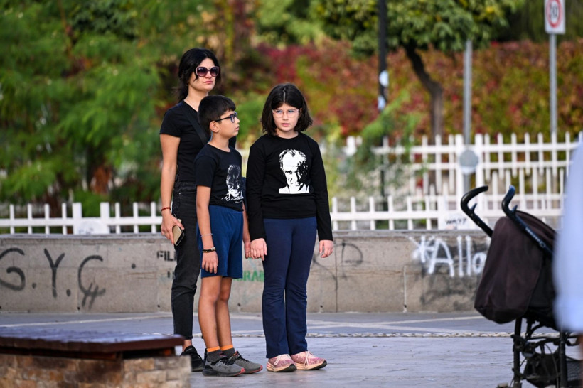 Hayat durdu: Bir millet Atasını andı - Resim: 14