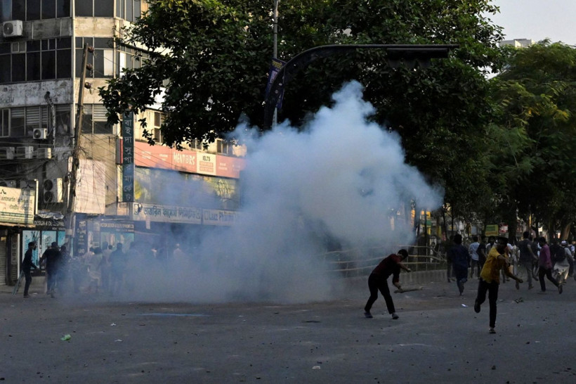 Eski başbakana idam kararı sokakları karıştırdı - Resim: 1