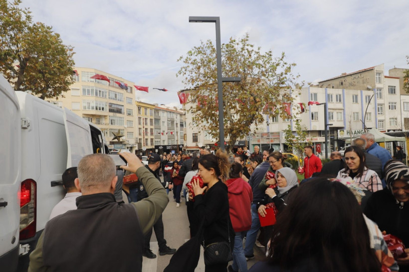 Kurtuluş gününde kek izdihamı - Resim: 1