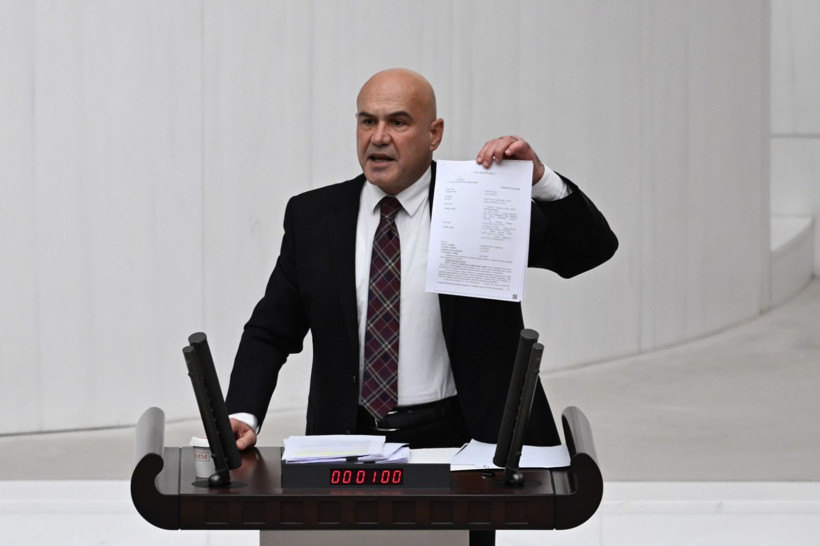 Skandalın belgesini gösterdi, AKP mahkemeyi işaret etti: Yargıya gidin, yüzleşin - Resim: 7