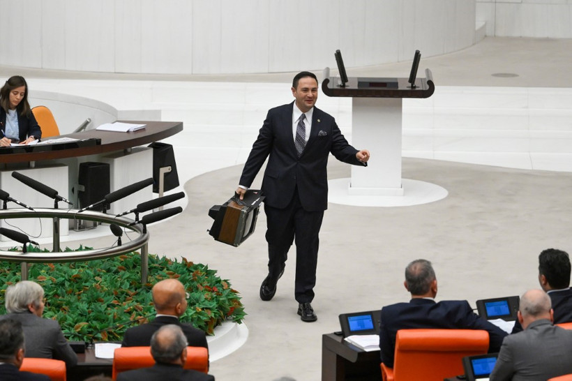 CHP’nin TRT teklifine AKP ve MHP'den ret - Resim : 5