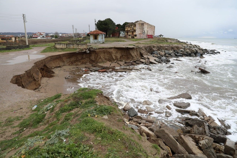 Korkutan manzara! Deniz 50 metre içeri girdi - Resim: 4