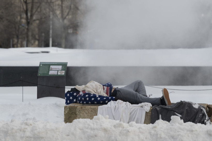 Kar fırtınası hayatı durdurdu: 30 ölü, yüz binlerce kişi elektriksiz - Resim: 5