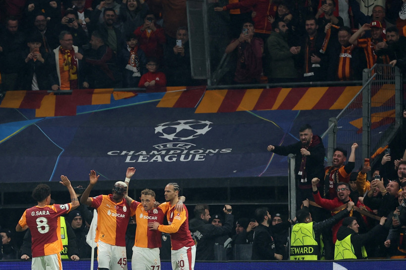 Galatasaray Juventus'u ezdi geçti! Tarihi zafer: 5-2 - Resim : 5