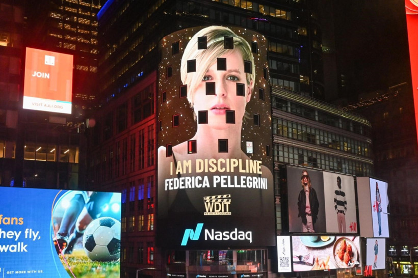 Neslihan Atagül’ün mesajı Times Meydanı’nda - Resim : 2