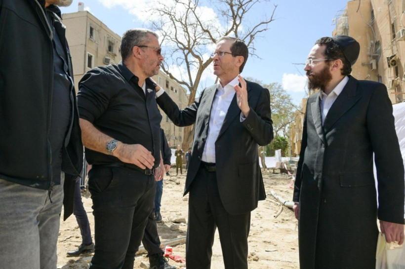 Füzenin vurduğu yerden savaş daveti: Siz de katılın - Resim: 4