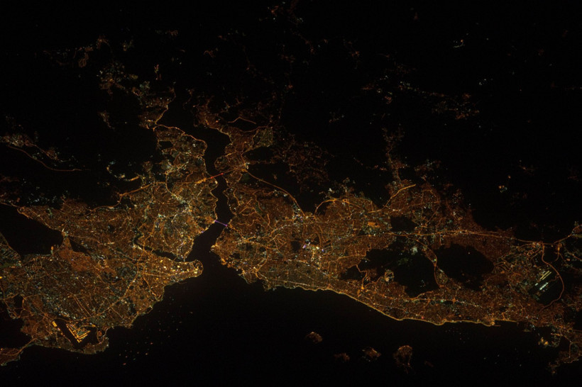 İstanbul’un fotoğrafları uzaydan çekildi: Çarpıcı değişim görüldü - Resim : 2