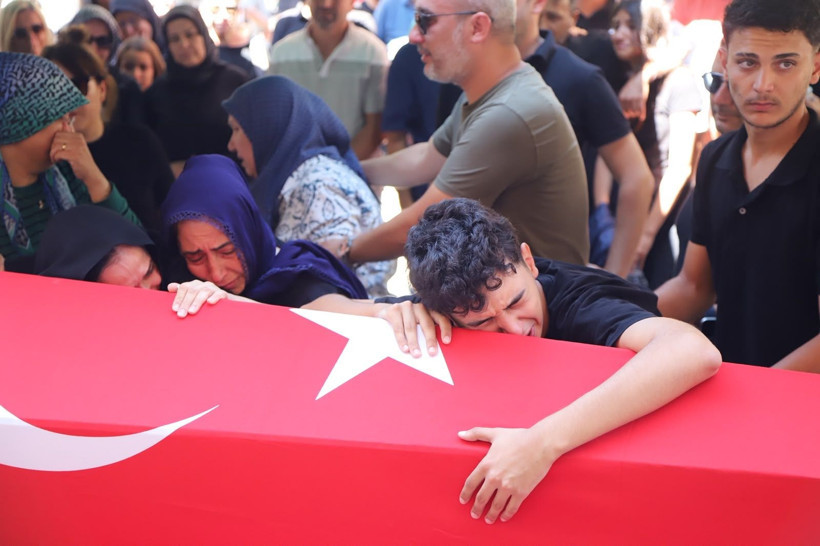 Gaziye en acı veda: Oğluyla ilk kez maça gitmişti - Resim: 4