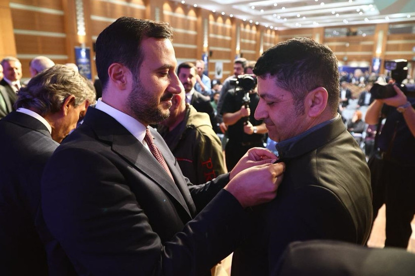 CHP, İYİ Parti ve DEM Parti dahil! 136 kişi AKP'ye katıldı - Resim : 1
