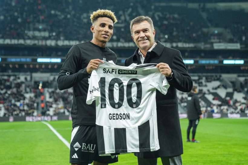 Beşiktaş’ta Van Bronckhorst’tan sürpriz tercihler - Resim : 3