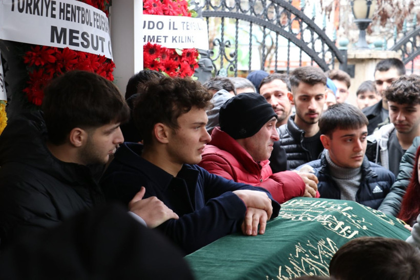 Judocu Emre Yazgan'ı ikizi uğurladı - Resim: 4