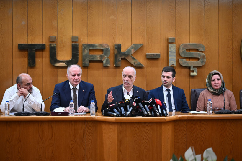 Dolar rekor tazeledi - Resim : 1