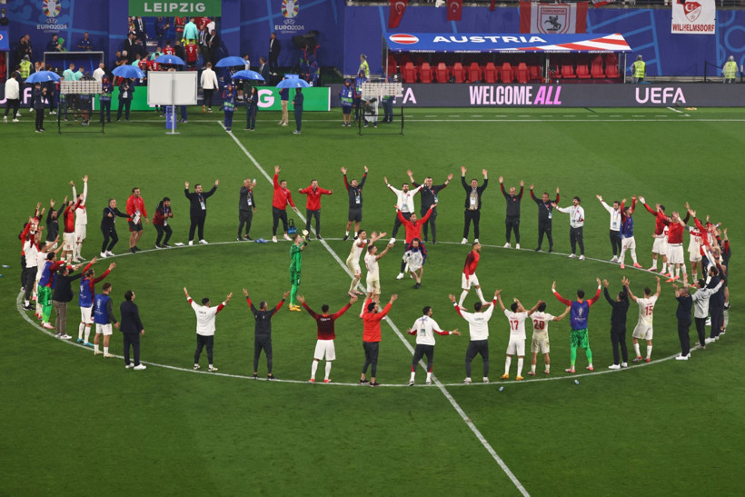 A Milli Futbol Takımımız, 2024 yılını başarıyla tamamladı! Çeyrek final ve play-off oynayacağız - Resim : 1