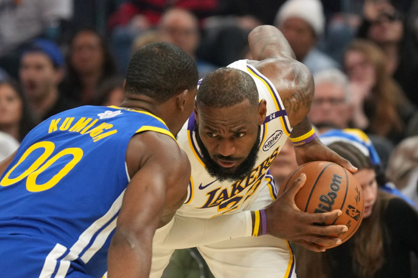 40 yaşındaki LeBron James, NBA'i ikiye böldü: İstersem yaparım - Resim : 1