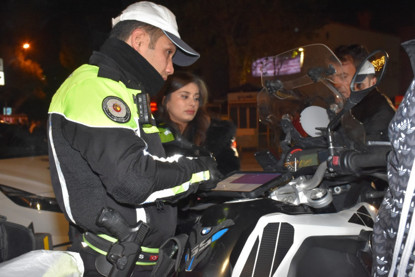 Yeni yılın ilk cezası stajyer sürücüye - Resim : 2