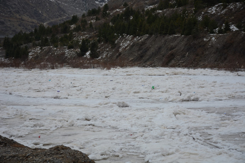 Zap Suyu dondu - Resim : 1