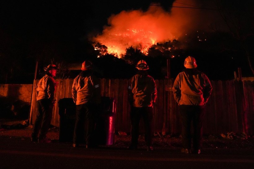 Yangın dehşeti devam ediyor: Los Angeles’ta sokağa çıkma yasağı - Resim: 7