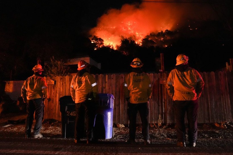 Yangın dehşeti devam ediyor: Los Angeles’ta sokağa çıkma yasağı - Resim: 10