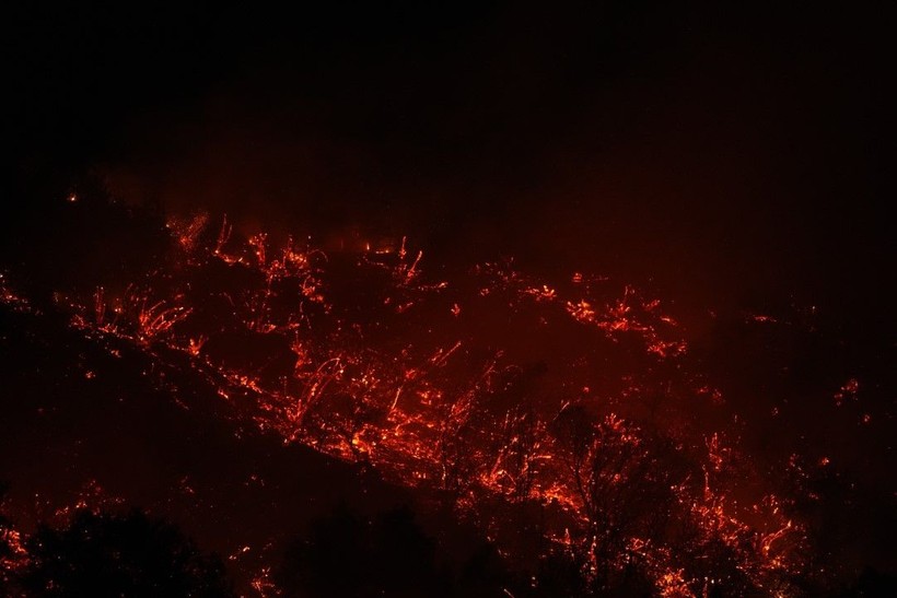 Yangın dehşeti devam ediyor: Los Angeles’ta sokağa çıkma yasağı - Resim: 13