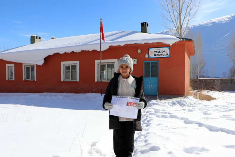 Tek öğrencili okulda sömestr tatili: Hasret, karnesini erken aldı - Resim: 2