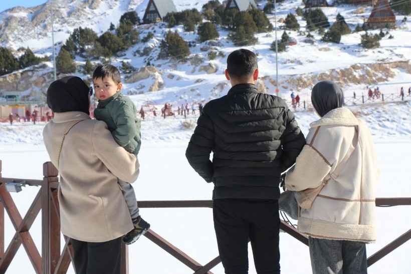 Erzincan'da şelale, göl ve göletler buz tuttu - Resim: 6