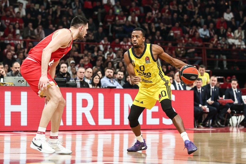 Fenerbahçe, Euroleague lideri Olympiakos'u deplasmanda darmaduman etti! - Resim : 5