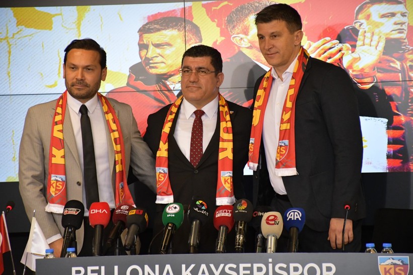 Kayserispor'da Jakirovic imzayı attı: Her şey yeniden başlıyor - Resim : 1