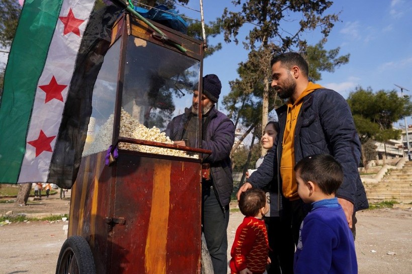 Suriyeliler dönmek istemiyor: İlk iki ayda gidenler 100 bini bile bulmadı - Resim: 13