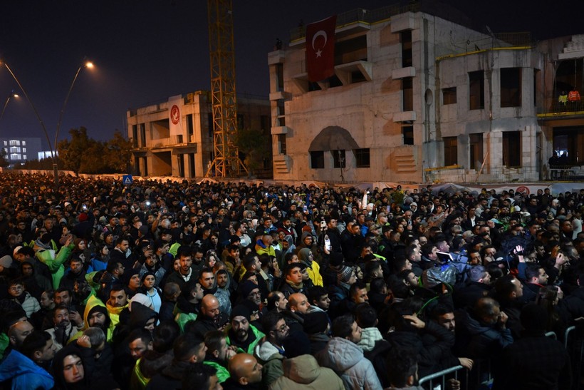 Hatay'da 6 Şubat anmasında depremzedelere gözaltı - Resim : 6