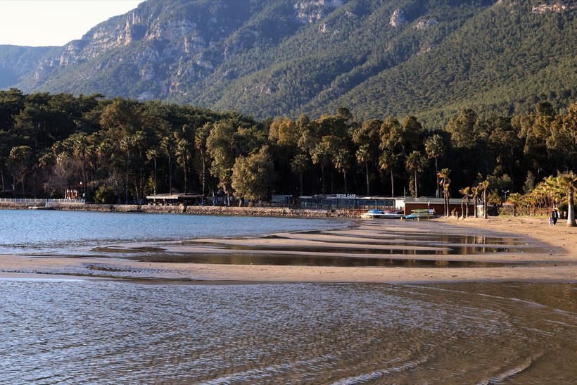 Muğla Akyaka'da deniz suyu 12 metre çekildi - Resim: 7