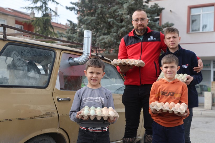 Gezen tavuk değil gezgin tavuk - Resim : 1