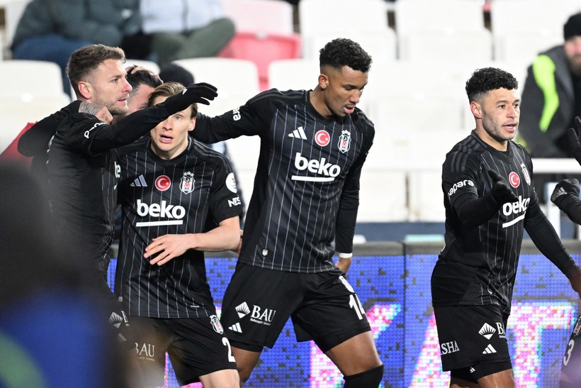 Beşiktaş, Solskjaer ile ligdeki ilk galibiyetini aldı: Sivas'ta ilklerin gecesi - Resim : 1