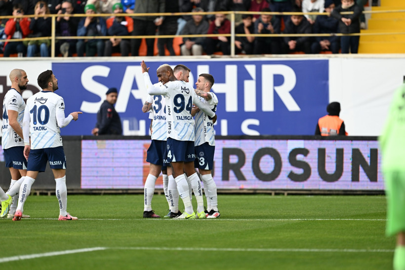 Fenerbahçe seriye bağladı: Alanya deplasmanında fişi ilk yarıda çekti - Resim : 1