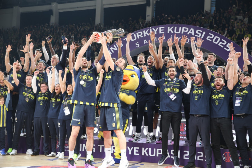Beşiktaş’a tarihi fark: Fenerbahçe rekor kırarak şampiyon oldu - Resim : 3