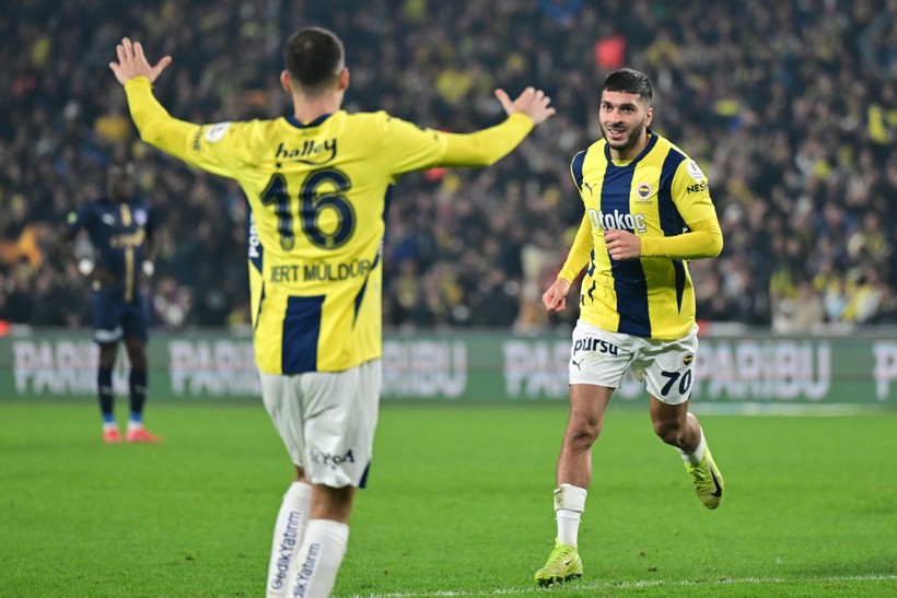 Kadıköy'ün Youssef 'Paşa'sı: Fenerbahçe derbi öncesi hata yapmadı - Resim : 2