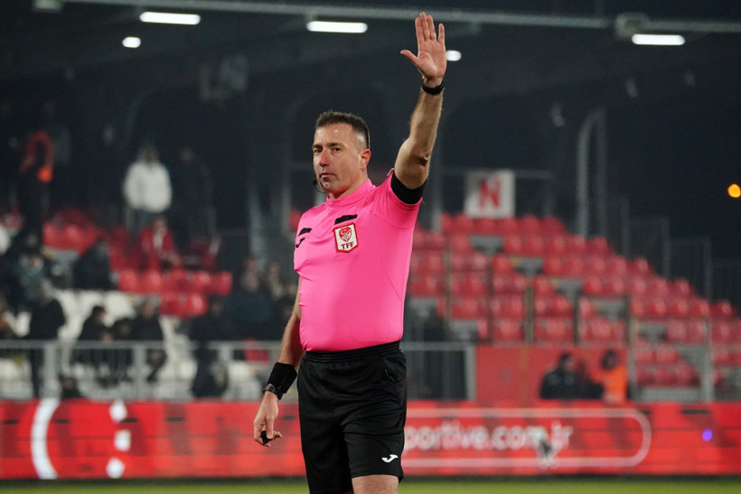 Eski Süper Lig hakemi, derbiye yabancı hakem atanmasını eleştirdi - Resim : 1