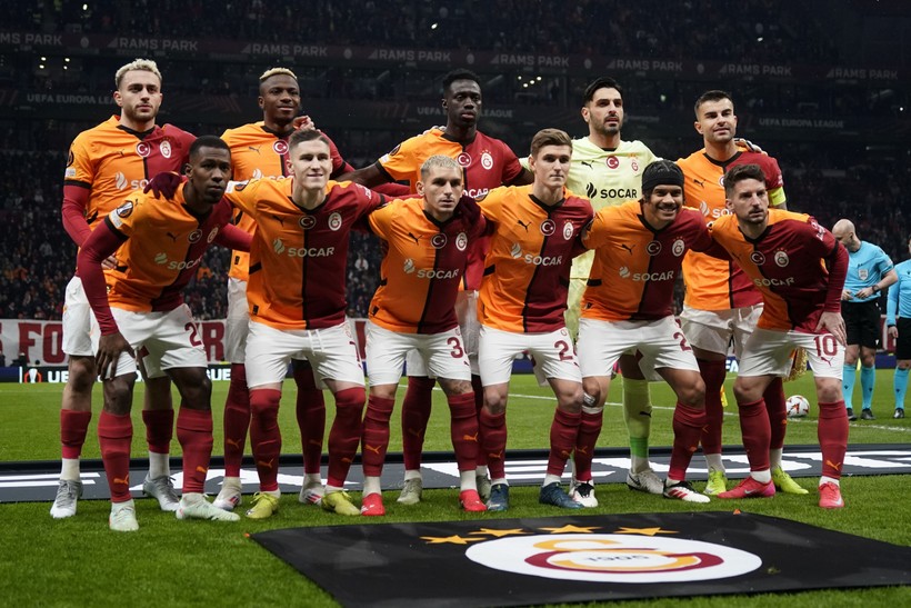 Muslera Galatasaray kariyerinde ilki yaşadı: Okan Buruk'un sürpriz kararı - Resim : 2